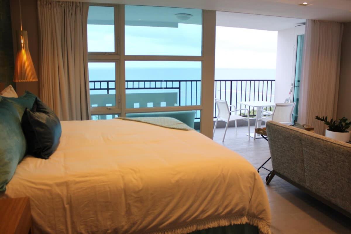 Enchanted 17 Jewel Beachfront Luquillo -Pool 외부 사진